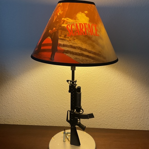 Vintage 2006 used “Scarface” “Say hello to my little friend” By Rabbit Tanaka - Picture 2 of 5